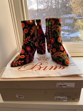 Bams Multi-Colored Embroidered Floral Ankle Boots 37 fits 6.5